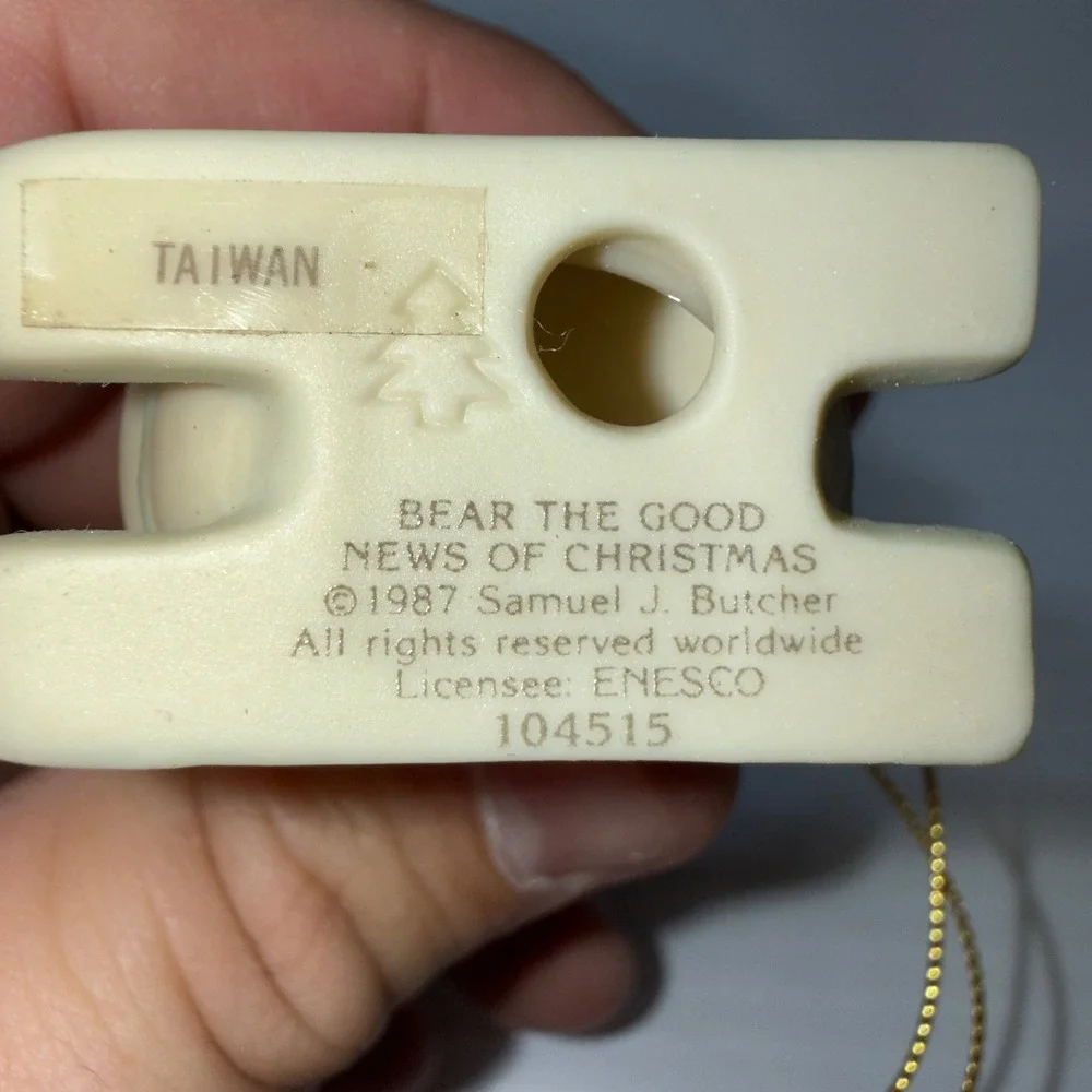 VTG Precious Moments 1987 Bear the Good News of Christmas Ornament 104515 Enesco
